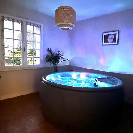 Des Pins Avec 公寓