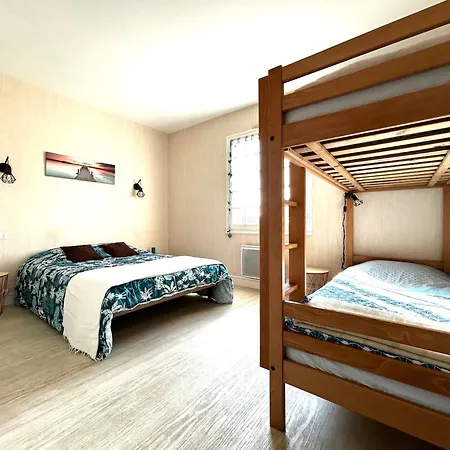 Des Pins Avec Apartment Cozes